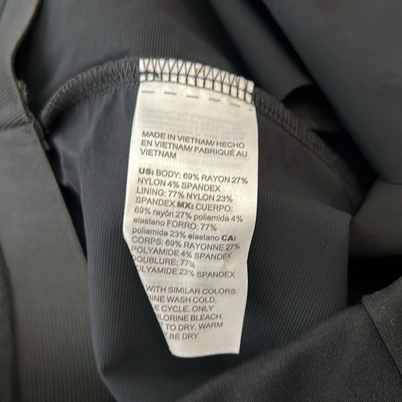 Chico’s So Slimming 360 Juliet Side-Vent Ankle Pants - Picture 9 of 12